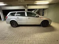 Begagnad Opel Astra 2006 Kombi