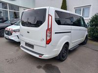 Gebraucht Ford Tourneo Titanium 131 PS (96 kW) 2021 Weiß Van / Kleinbus