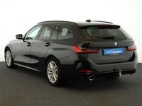 Gebraucht BMW 320 190 PS (139 kW) 2022 Saphirschwarz metallic Kombi