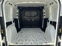 Gebraucht Opel Combo 120 PS (88 kW) 2018 Polar white Van / Kleinbus