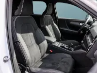 Gebraucht Volvo XC40 Core 163 PS (119 kW) 2025 Weiß SUV