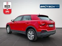 Gebraucht Audi Q2 Basis 150 PS (110 kW) 2022 Tangorot metallic SUV