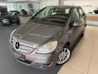 Gebraucht Mercedes B200 136 PS (100 kW) 2010 Grau Van / Kleinbus