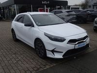 Gebraucht Kia Ceed 120 PS (88 kW) 2024 Weiß Kleinwagen