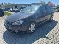 Gebraucht VW Golf VII Match 105 PS (77 kW) 2013 Deep black perleffekt Kombi