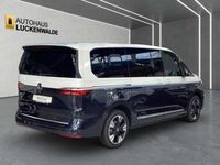 Neu VW Multivan Edition 150 PS (110 kW) 2026 Candyweiß/ starlight blue met Van