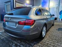 Gebraucht BMW 520 184 PS (135 kW) 2011 Grau Kombi