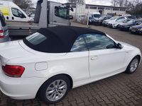 Gebraucht BMW 120 Cabriolet Exclusive 177 PS (130 kW) 2012 Weiß Cabrio