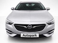 Gebraucht Opel Insignia Edition 165 PS (121 kW) 2018 Silber Kombi