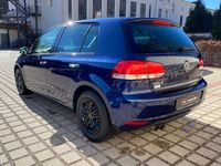 Gebraucht VW Golf VII Match 122 PS (89 kW) 2012 Blau Limousine