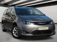 Używany Chrysler Pacifica 291 KM (214 kW) 2018 Beżowy SUV