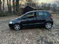 Second-hand VW Fox 54 CP (39 kW) 2004 Negru Hatchback