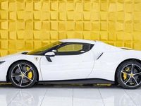 Gebraucht Ferrari 296 830 PS (610 kW) 2023 Weiß Coupé