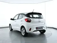Gebraucht Hyundai i10 Trend 84 PS (61 kW) 2023 Weiß Kleinwagen