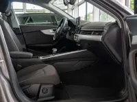 Gebraucht Audi A4 Ambiente 204 PS (150 kW) 2021 Terragrau metallic Kombi