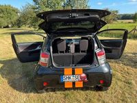 Gebraucht Toyota iQ 68 PS (50 kW) 2011 Schwarz Kleinwagen