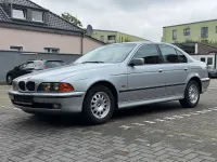 Gebraucht BMW 528 Sport Line 193 PS (141 kW) 1998 Silber Limousine