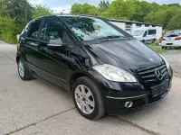 Gebraucht Mercedes A180 109 PS (80 kW) 2012 Schwarz Kleinwagen