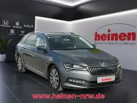 Gebraucht Skoda Superb Style 200 PS (147 kW) 2023 Grau Kombi