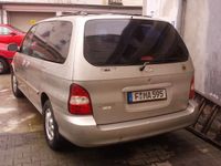Gebraucht Kia Carnival 224 PS (164 kW) 2002 Silber Van / Kleinbus