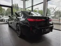 Neu BMW i7 334 kW (455 PS) 2026 Schwarz (saphirschwarz metallic) Limousine