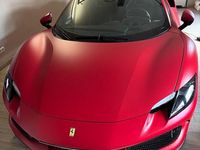 Gebraucht Ferrari 296 829 PS (609 kW) 2024 Rot Cabrio