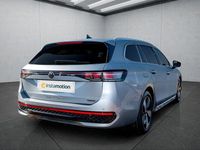 Gebraucht VW Passat R-line 193 PS (141 kW) 2025 Silber Kombi
