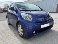Gebraucht Toyota iQ 98 PS (72 kW) 2010 Blau Kleinwagen