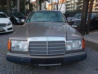 Gebraucht Mercedes E230 132 PS (97 kW) 1989 Braun Limousine