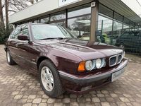 Gebraucht BMW 518 116 PS (85 kW) 1994 Rot Limousine