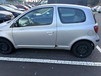 Gebraucht Toyota Yaris 65 PS (47 kW) 2004 Grau Kleinwagen