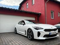 Gebraucht Kia Stinger GT 366 PS (269 kW) 2018 Weiß Kleinwagen