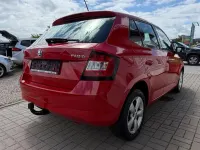 Gebraucht Skoda Fabia Active 90 PS (66 kW) 2015 Rot Limousine