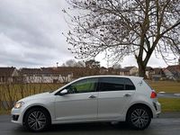 Gebraucht VW Golf VII 125 PS (91 kW) 2016 Weiß Limousine