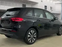 Gebraucht Mercedes E250 218 PS (160 kW) 2021 Schwarz Limousine