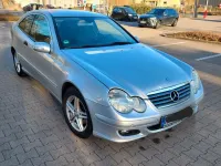 Gebraucht Mercedes C180 143 PS (105 kW) 2007 Silber Coupé