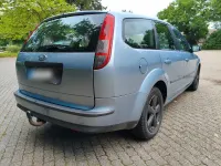 Gebraucht Ford Focus Trend 116 PS (85 kW) 2005 Blau Kombi