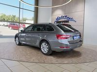 Gebraucht Skoda Superb 150 PS (110 kW) 2024 Graphite grau Kombi