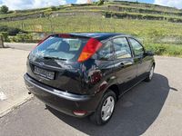 Używany Ford Focus Finesse 101 KM (74 kW) 2002 Czarny Sedan/Limuzyna