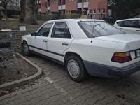 Gebraucht Mercedes 200 116 PS (85 kW) 1985