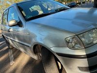 Gebraucht VW Polo 63 PS (46 kW) 2001 Grau Kleinwagen