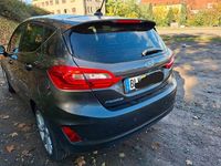 Gebraucht Ford Fiesta Titanium 101 PS (74 kW) 2019 Grau Kleinwagen