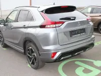 Usado Mitsubishi Eclipse Cross Top 188 CV (138 kW) 2022 Plateado SUV
