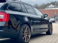 Gebraucht Skoda Octavia 184 PS (135 kW) 2015 Schwarz Kleinwagen