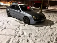 Gebraucht Mercedes E320 224 PS (164 kW) 2003 Blau Limousine