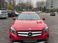 Gebraucht Mercedes GLA200 136 PS (100 kW) 2014 Rot SUV
