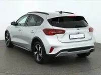 Second-hand Ford Focus Active 125 CP (91 kW) 2023 Argintiu Berlinǎ