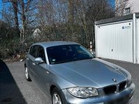 Gebraucht BMW 118 122 PS (89 kW) 2005 Silber Kleinwagen