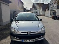Gebraucht Peugeot 206 75 PS (55 kW) 2000 Silber Limousine