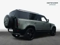 Gebraucht Land Rover Defender HSE Dynamic 300 PS (220 kW) 2026 Grün SUV